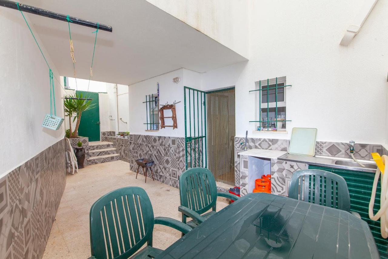 B18 - Village Street Apartment Lagos Kültér fotó