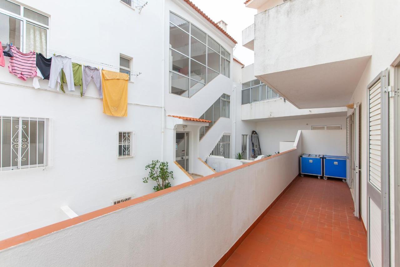 B18 - Village Street Apartment Lagos Kültér fotó